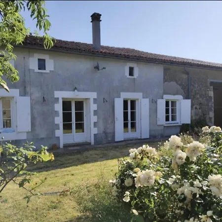 Maison Vigneronne - On A Vineyard, In The Winegrowers Nyaraló *